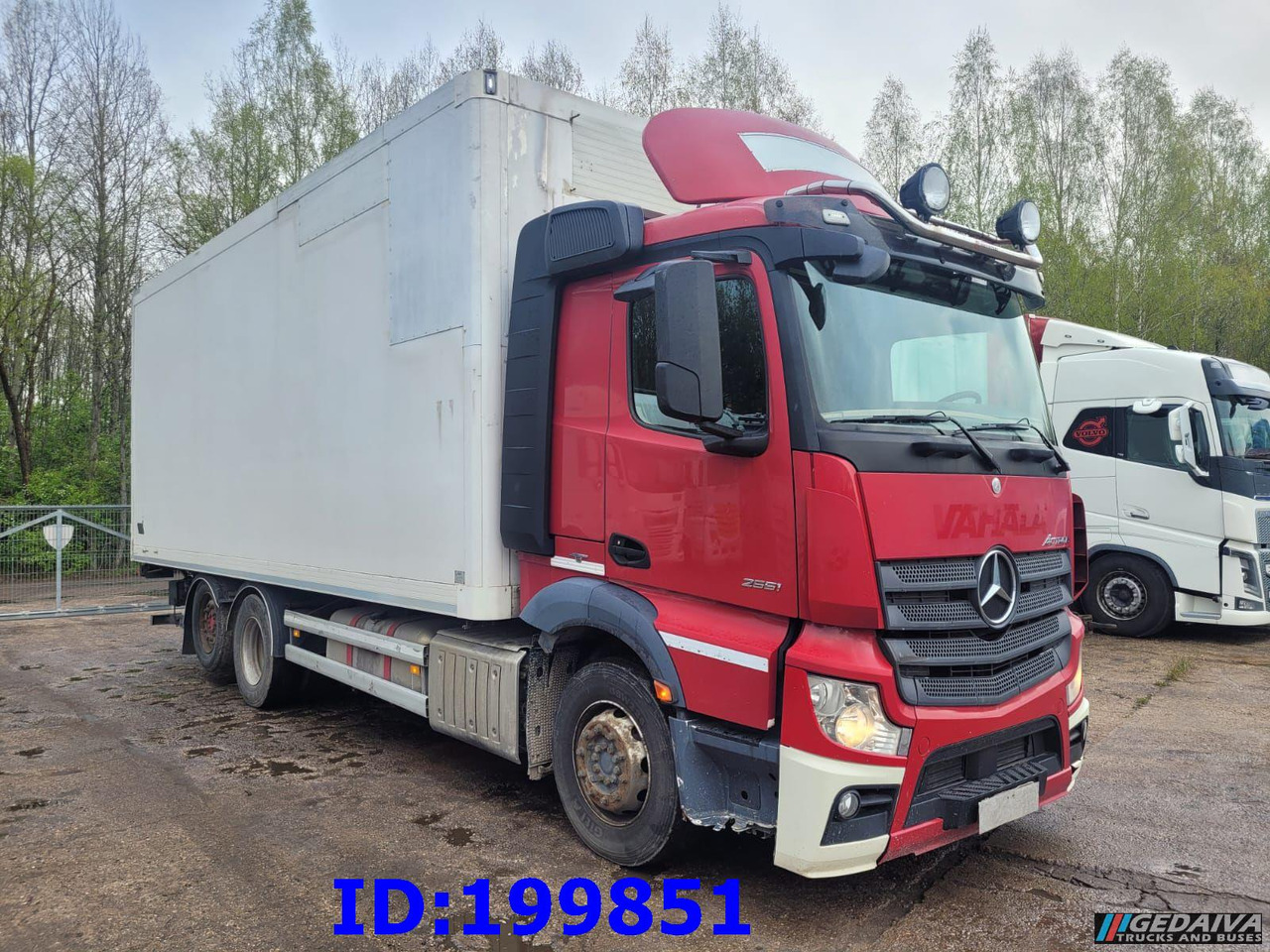 MERCEDES-BENZ Actros 2551 6x2 Euro5 - Box truck: picture 4 MERCEDES-BENZ Actros 2551 6x2 Euro5 - Box truck: picture 4