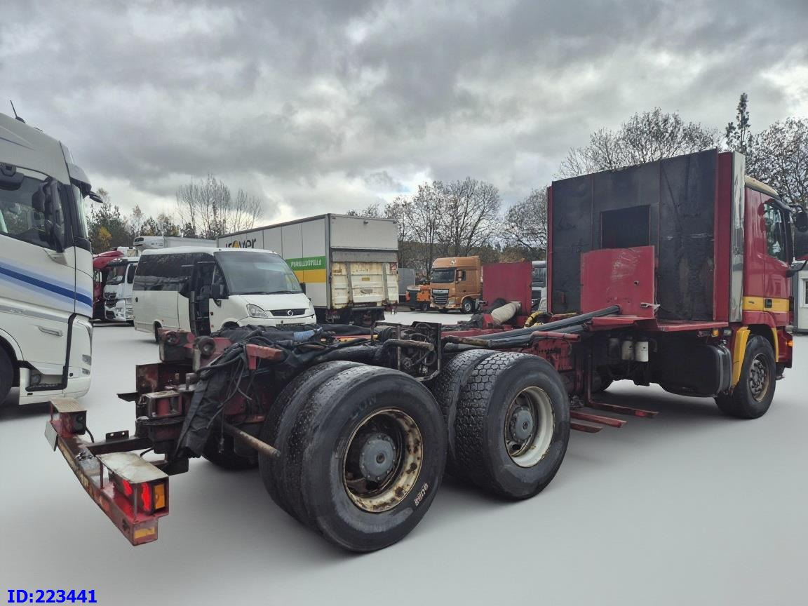 MERCEDES-BENZ Actros 2636 6X4 (3pedals) - Cab chassis truck: picture 5 MERCEDES-BENZ Actros 2636 6X4 (3pedals) - Cab chassis truck: picture 5