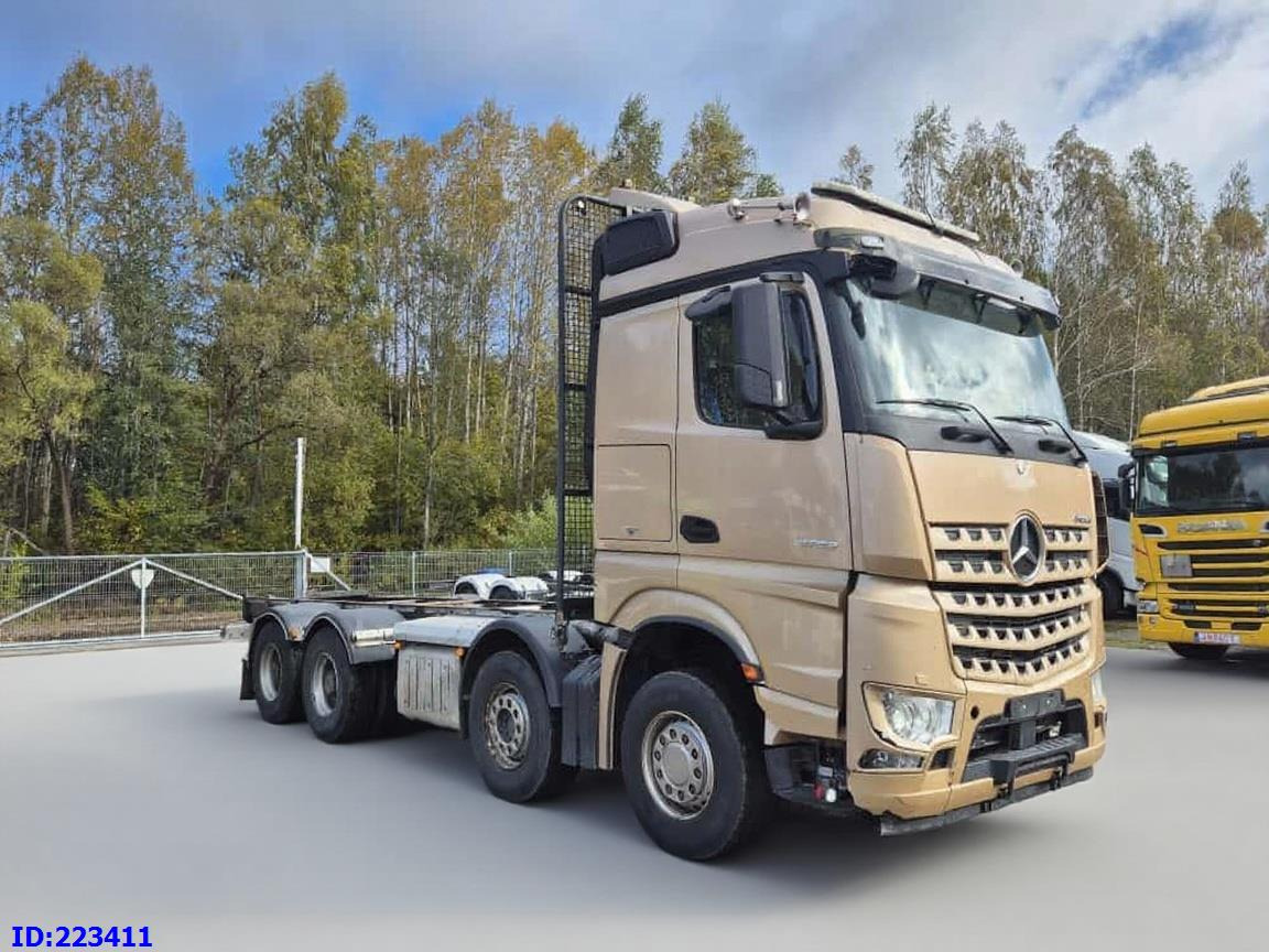 MERCEDES-BENZ Arocs 3763 8x4 Euro6 - Cab chassis truck: picture 1 MERCEDES-BENZ Arocs 3763 8x4 Euro6 - Cab chassis truck: picture 1