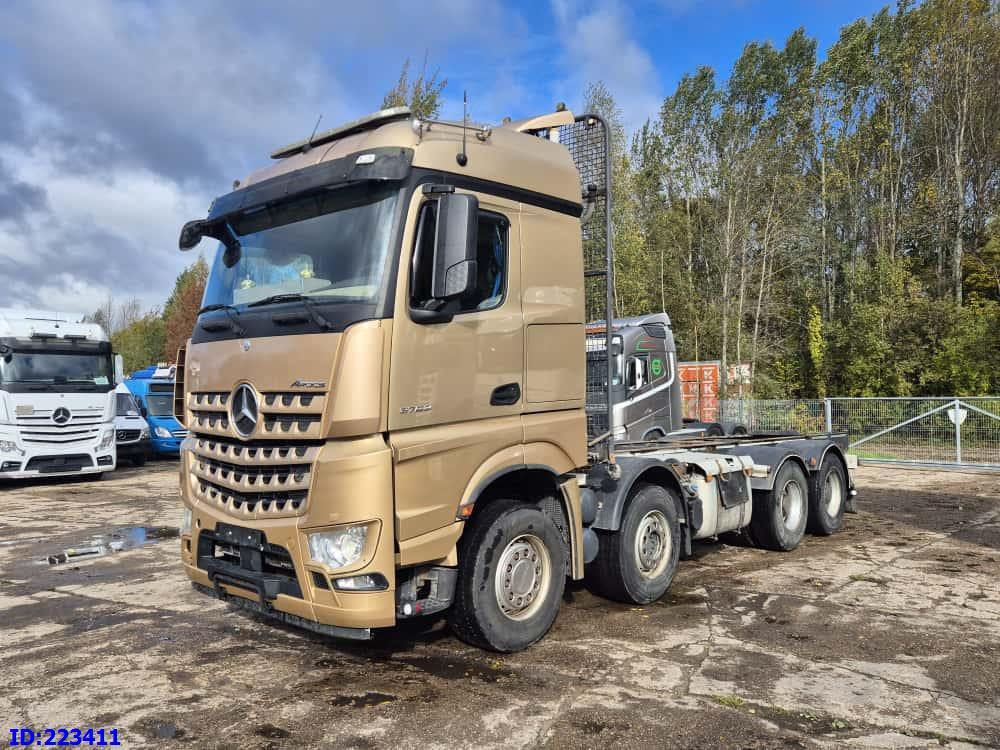 MERCEDES-BENZ Arocs 3763 8x4 Euro6 - Cab chassis truck: picture 1 MERCEDES-BENZ Arocs 3763 8x4 Euro6 - Cab chassis truck: picture 1