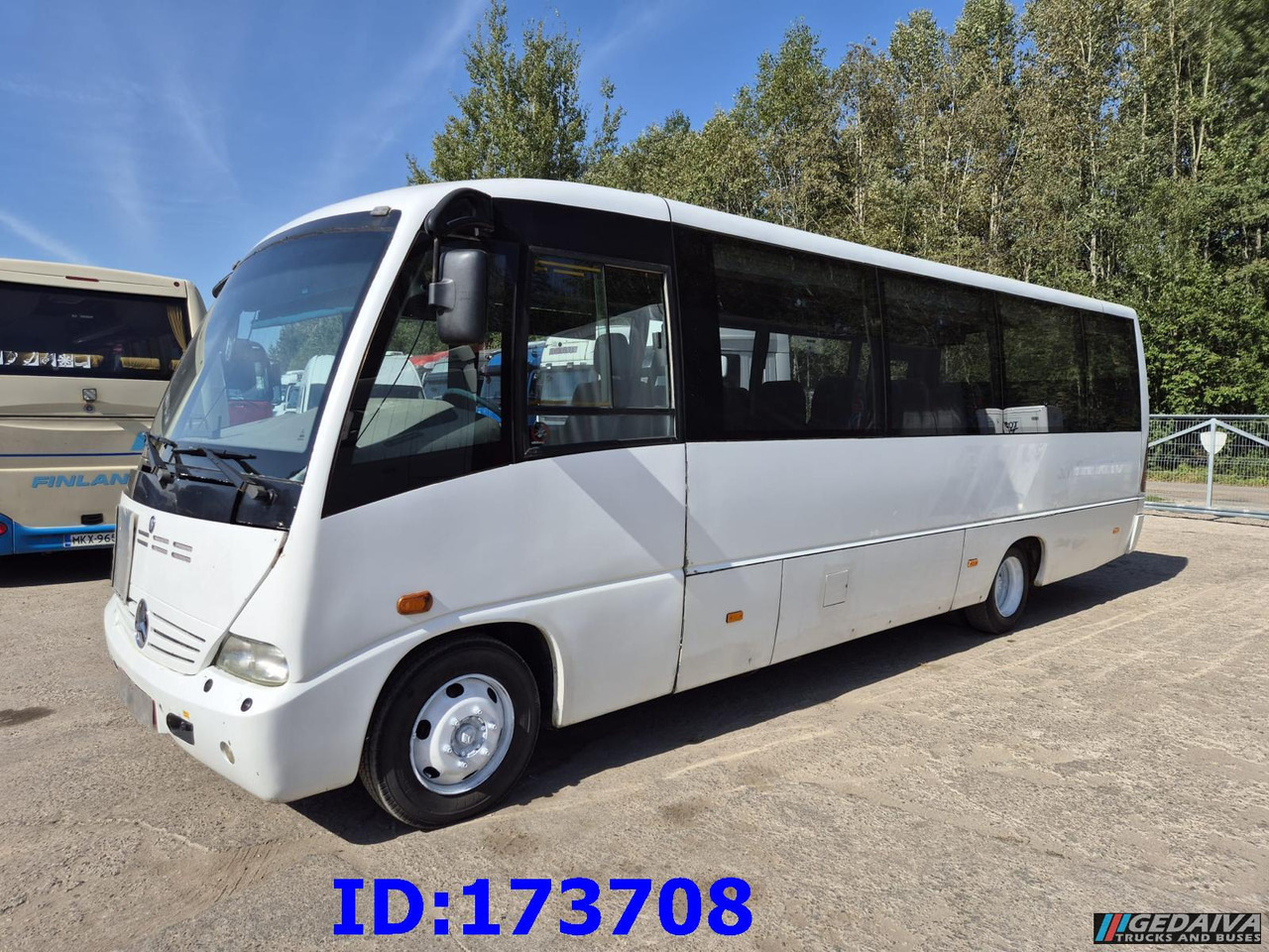 MERCEDES-BENZ Medio 30 Seat - Coach: picture 1 MERCEDES-BENZ Medio 30 Seat - Coach: picture 1