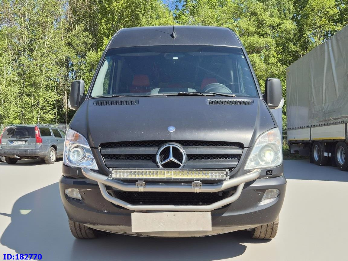 MERCEDES-BENZ Sprinter 319 VIP Euro5 - Minibus, Passenger van: picture 2 MERCEDES-BENZ Sprinter 319 VIP Euro5 - Minibus, Passenger van: picture 2