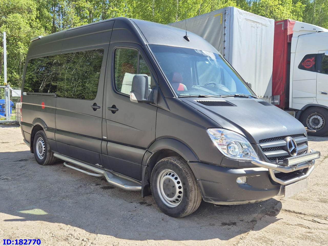 Coach MERCEDES-BENZ Sprinter 319 VIP Euro5: picture 7