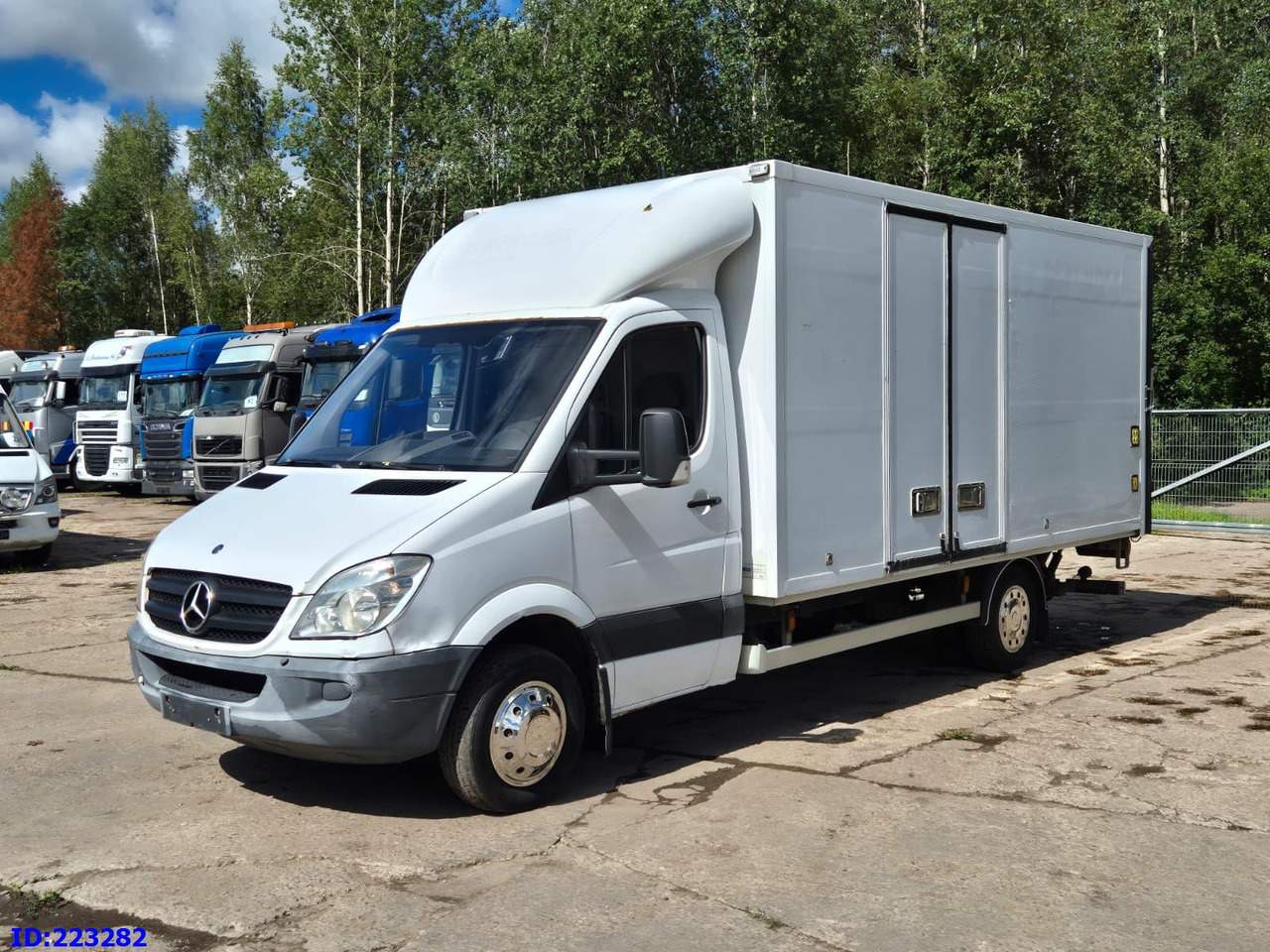 MERCEDES-BENZ Sprinter 516 SUPER - Box van: picture 1 MERCEDES-BENZ Sprinter 516 SUPER - Box van: picture 1