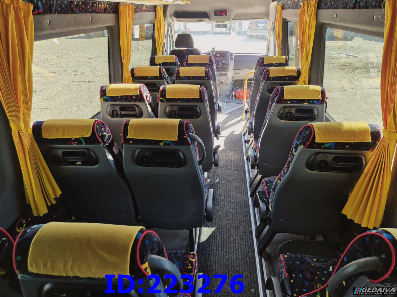 Coach MERCEDES-BENZ Sprinter 516 - VIP - 23 Places: picture 18