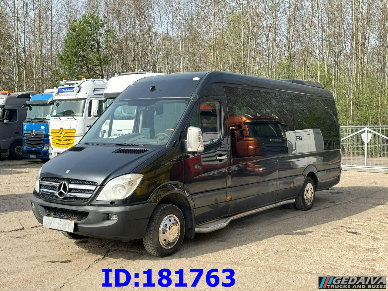 MERCEDES-BENZ Sprinter 518 - VIP - 17 Seater - Coach: picture 1 MERCEDES-BENZ Sprinter 518 - VIP - 17 Seater - Coach: picture 1