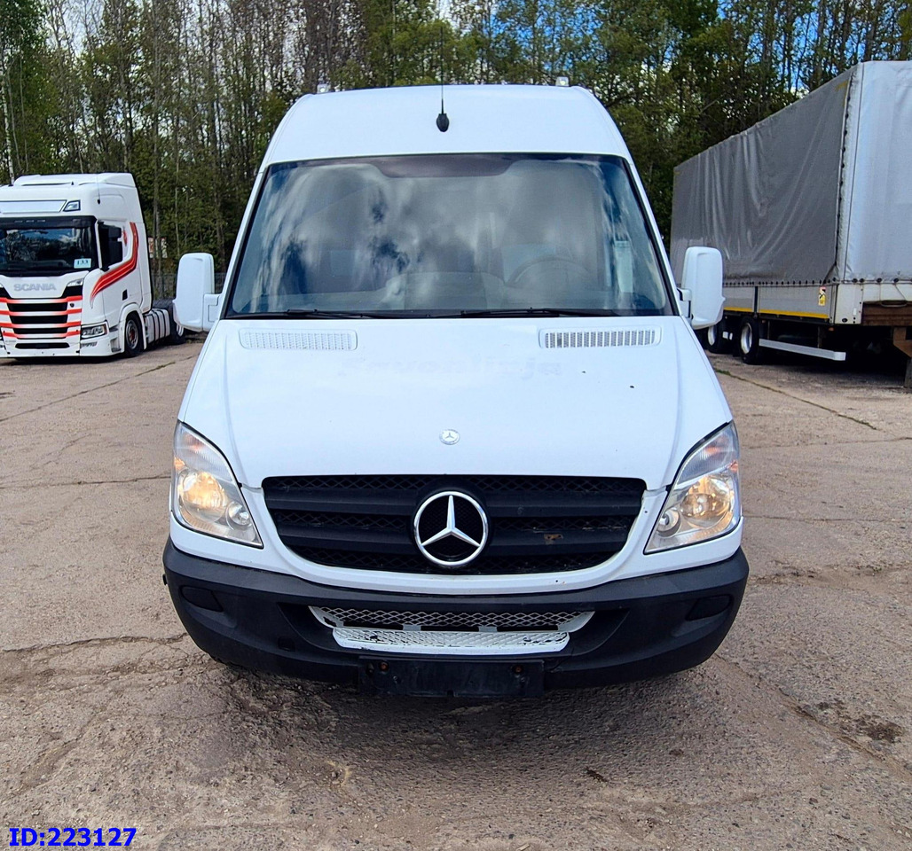 MERCEDES-BENZ Sprinter 518 - VIP -19 Seater - Coach: picture 2 MERCEDES-BENZ Sprinter 518 - VIP -19 Seater - Coach: picture 2