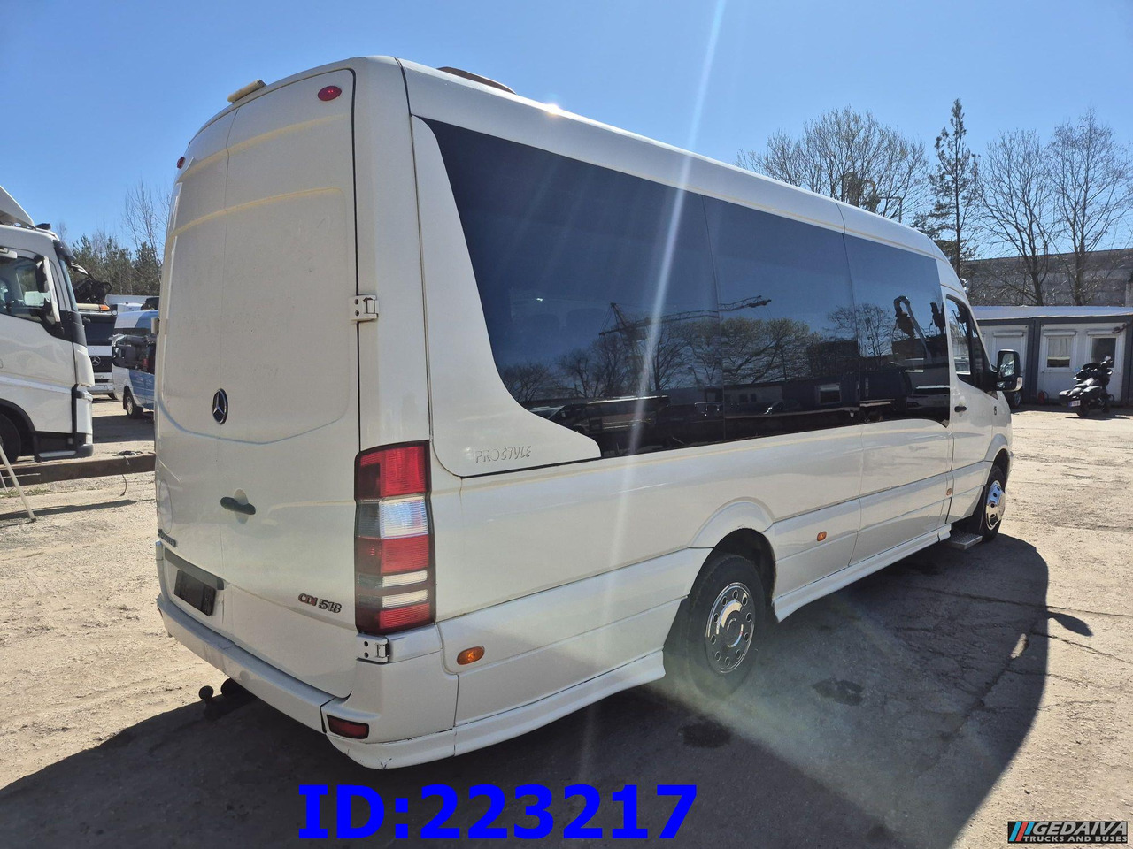 MERCEDES-BENZ Sprinter 518 VIP Prostyle 17-Place (Motor defekt) - Coach: picture 4 MERCEDES-BENZ Sprinter 518 VIP Prostyle 17-Place (Motor defekt) - Coach: picture 4