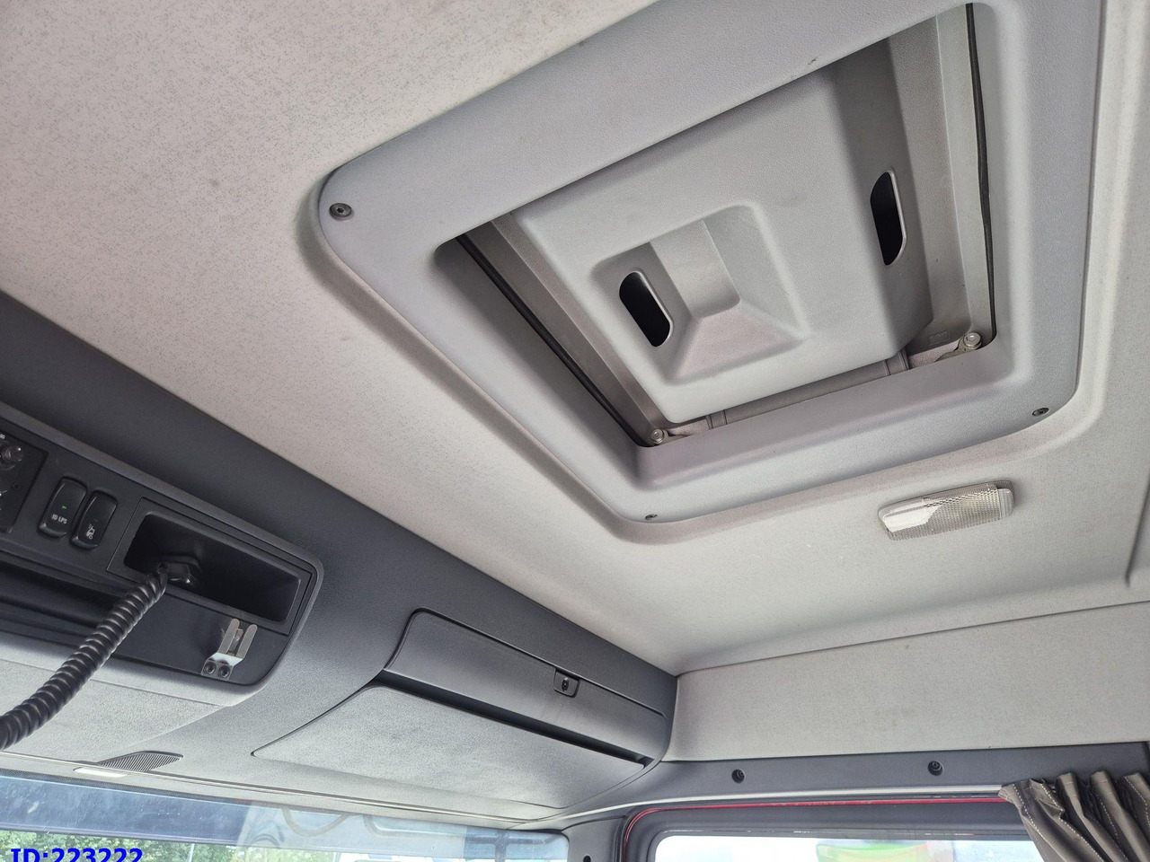 Cab chassis truck SCANIA R620 - 8x4 - Steering axle: picture 15