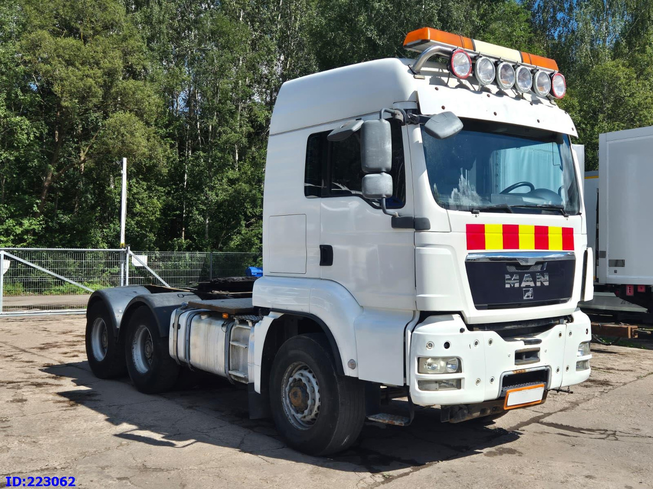 MAN TGS 26.540 - 6X6 - Euro5 - manual - Tractor unit: picture 4 MAN TGS 26.540 - 6X6 - Euro5 - manual - Tractor unit: picture 4