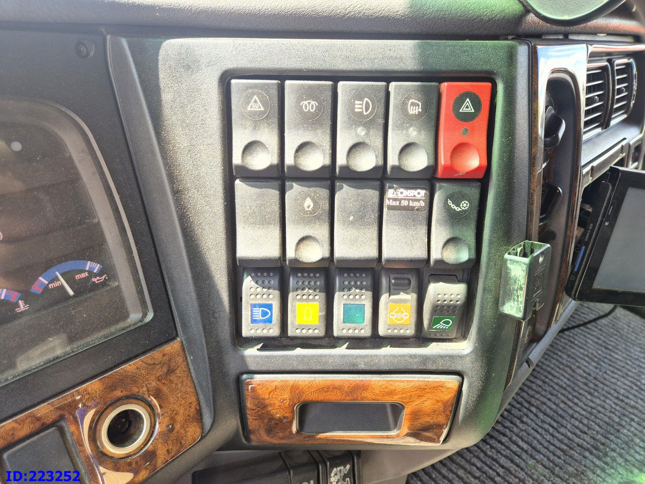 Tractor unit RENAULT Premium 420 6x2 Manual: picture 14