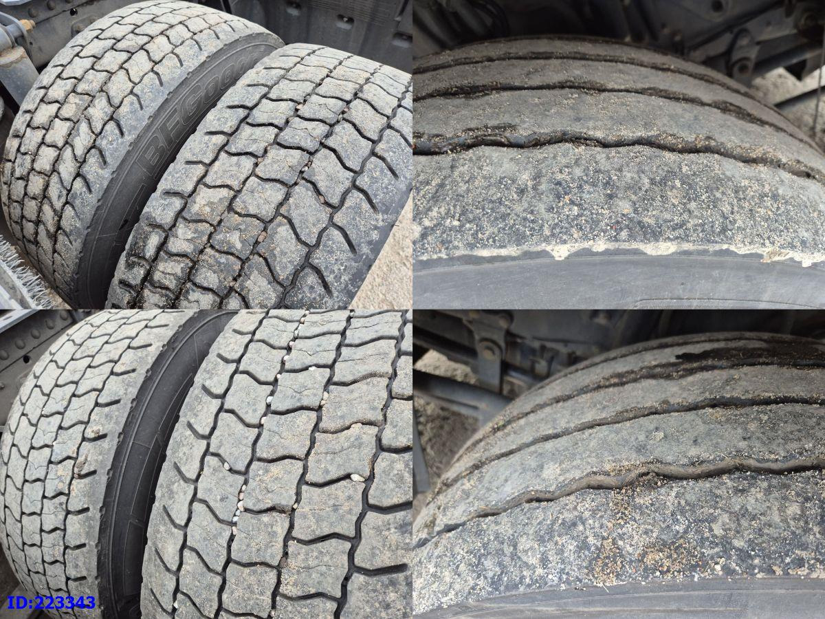 Tractor unit SCANIA R520 V8 Retarder: picture 8