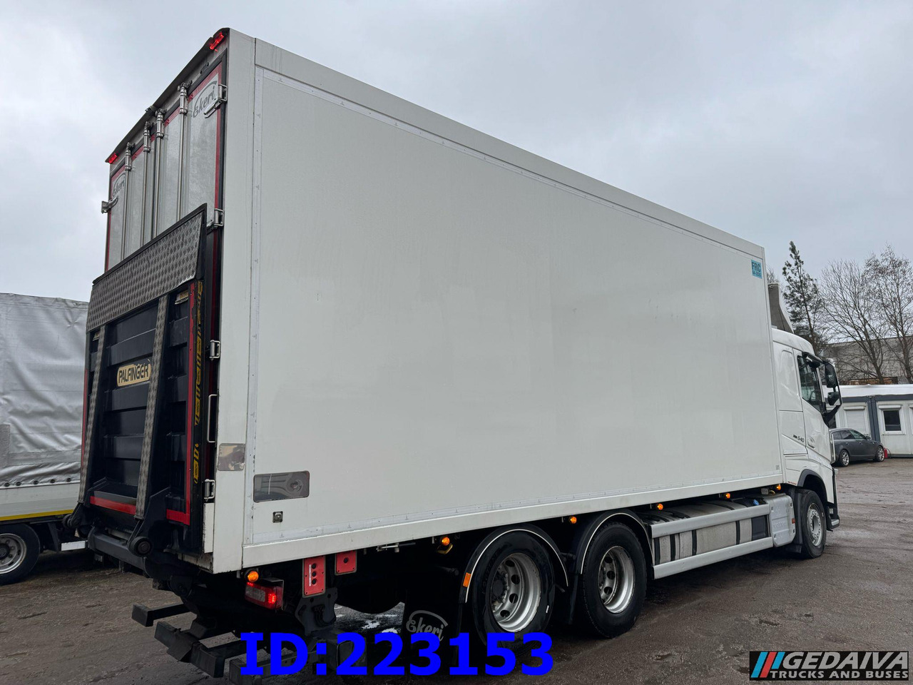 VOLVO FH13 540HP 6x2 FRC Thermoking - Refrigerator truck: picture 5 VOLVO FH13 540HP 6x2 FRC Thermoking - Refrigerator truck: picture 5