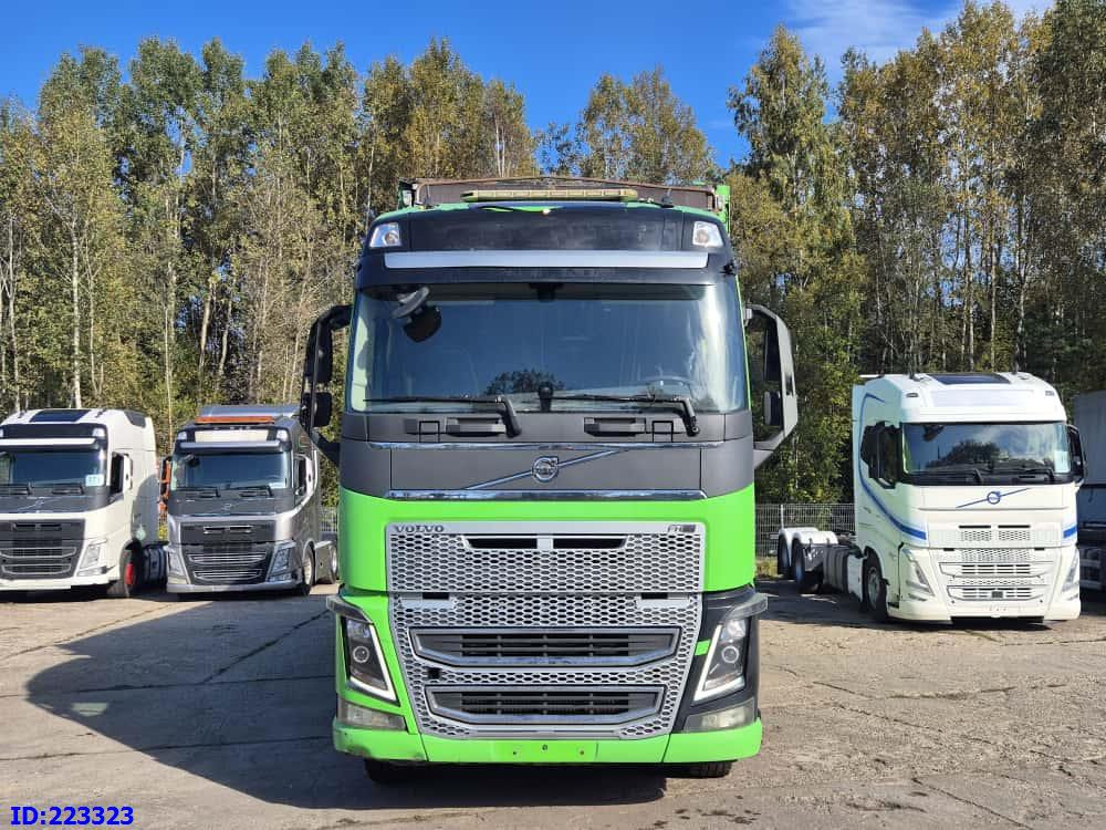 VOLVO FH16 750HP - 8x4 -Big Axles - Box truck: picture 2 VOLVO FH16 750HP - 8x4 -Big Axles - Box truck: picture 2