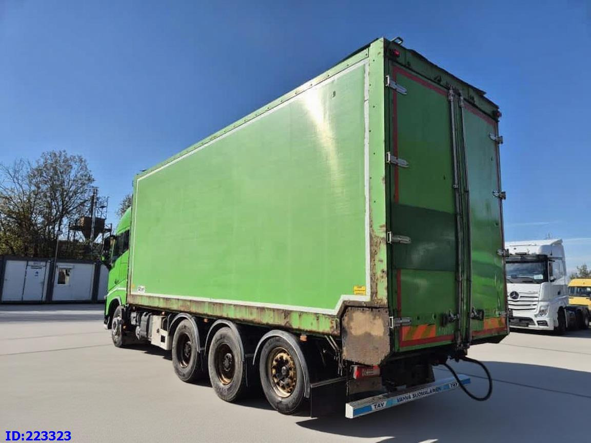 Box truck VOLVO FH16 750HP - 8x4 -Big Axles: picture 7 Box truck VOLVO FH16 750HP - 8x4 -Big Axles: picture 7