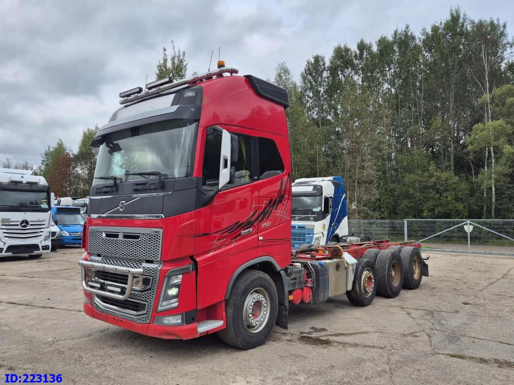 VOLVO FH16 750HP - 8x4 -Big Axles - Cab chassis truck: picture 1 VOLVO FH16 750HP - 8x4 -Big Axles - Cab chassis truck: picture 1