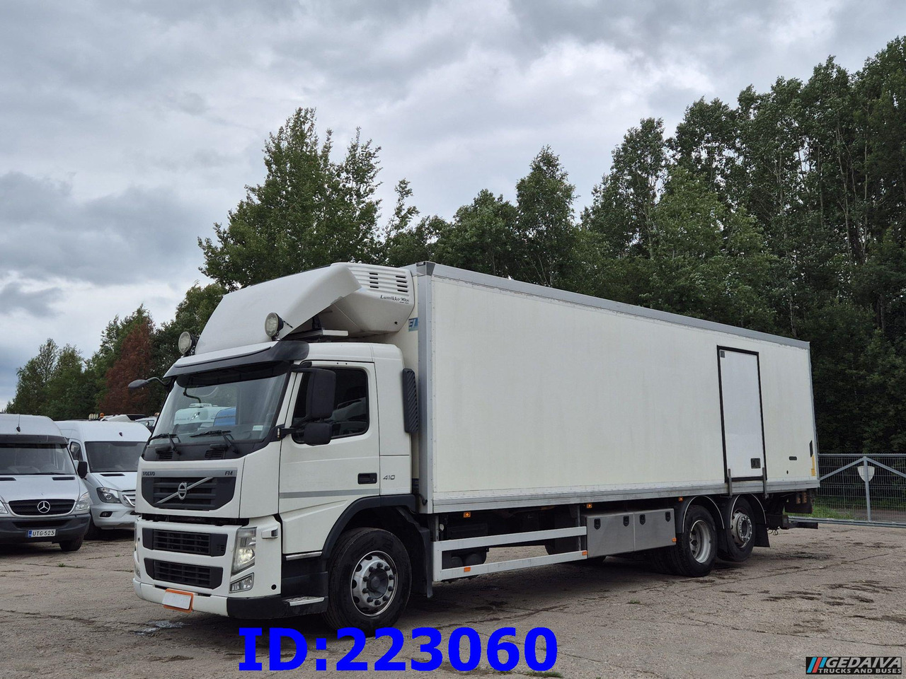 VOLVO FM 410HP - 6X2 - Euro5 -Steering axle - Refrigerator truck: picture 1 VOLVO FM 410HP - 6X2 - Euro5 -Steering axle - Refrigerator truck: picture 1