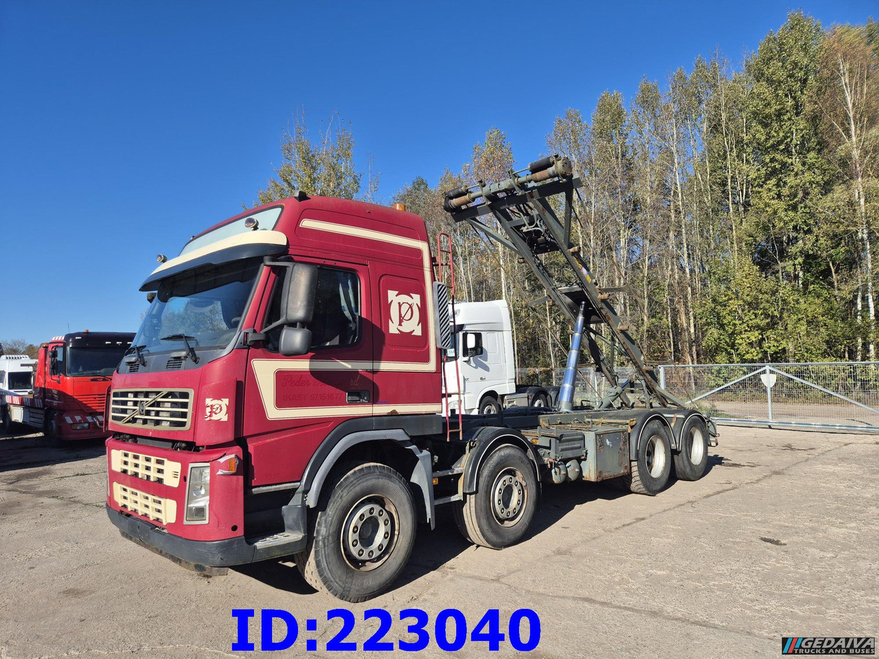 VOLVO FM12 420HP 8x2 - Tipper: picture 1 VOLVO FM12 420HP 8x2 - Tipper: picture 1