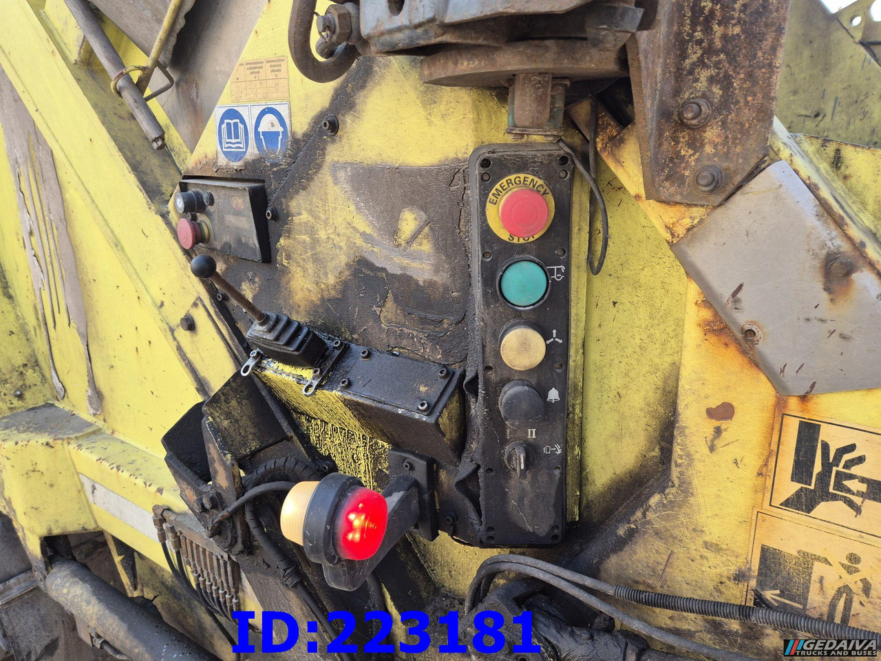 Garbage truck VOLVO FMX 11 330HP 6x2 (Steering axel) - Euro6: picture 7