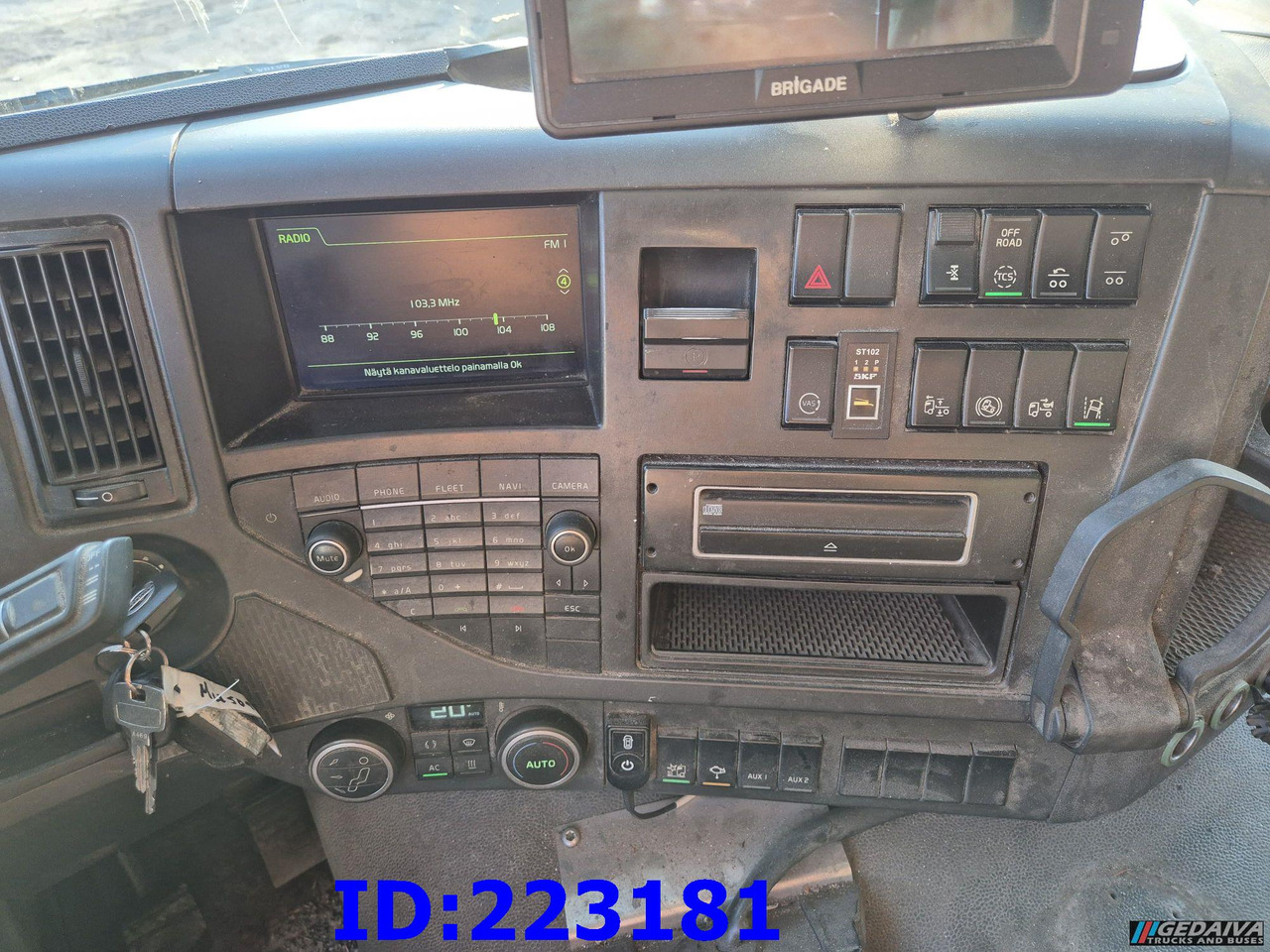 Garbage truck VOLVO FMX 11 330HP 6x2 (Steering axel) - Euro6: picture 16