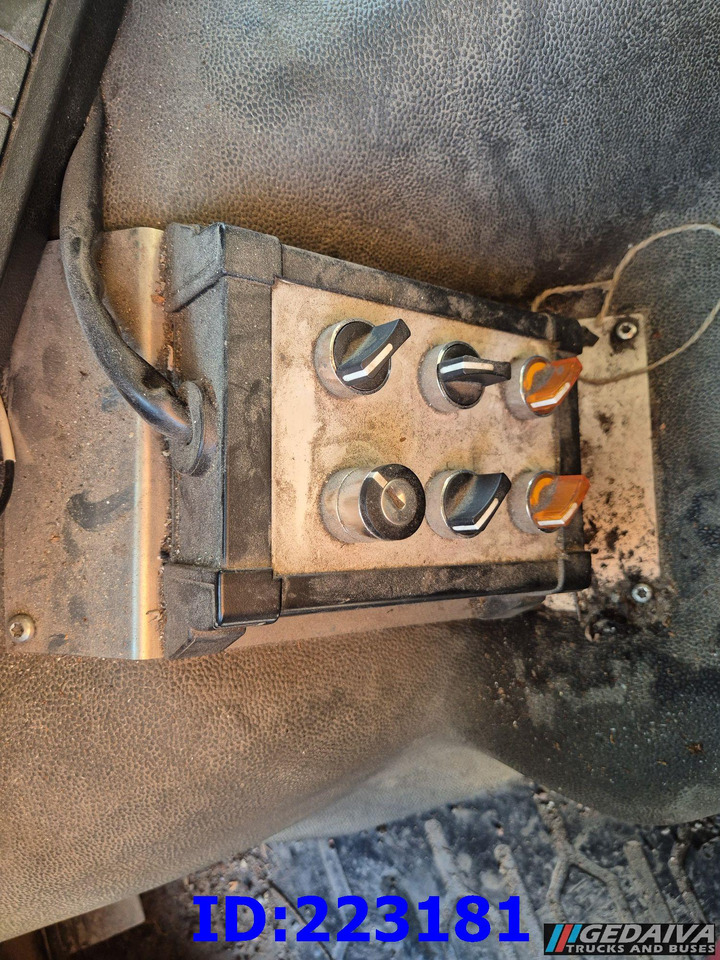 Garbage truck VOLVO FMX 11 330HP 6x2 (Steering axel) - Euro6: picture 18