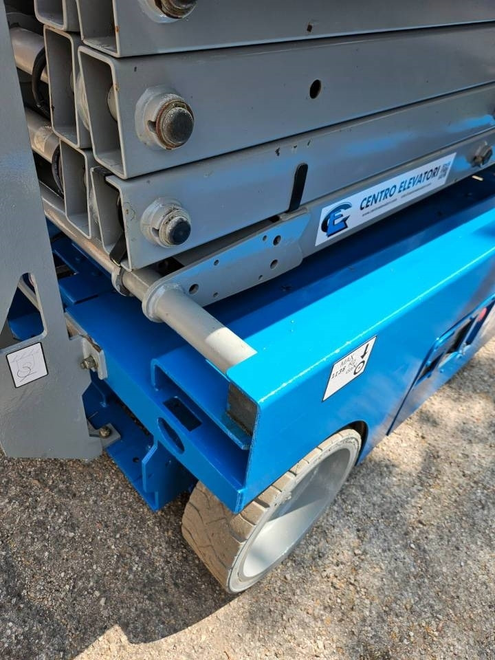 Scissor lift Genie GS 2646: picture 7