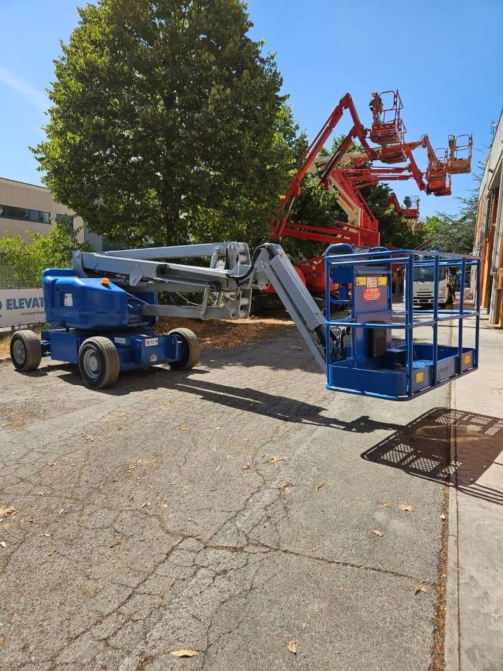 Lease a Genie Z 45/25 J DC  Genie Z 45/25 J DC: picture 18