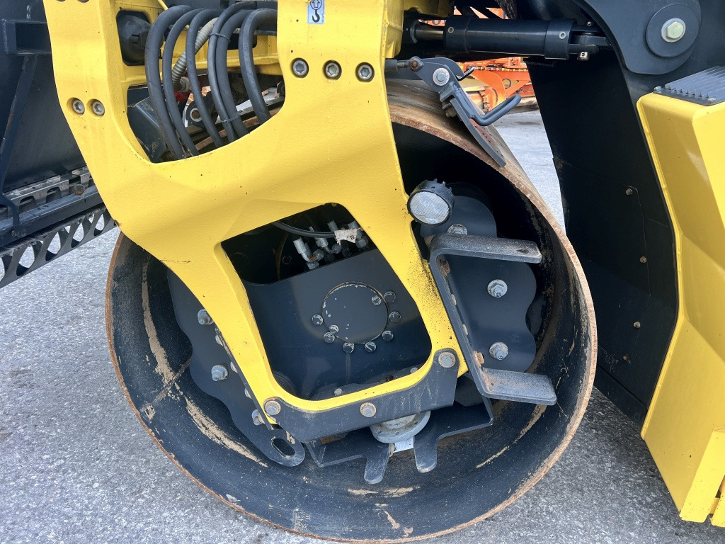 Road roller Bomag BW 154 AP-4 AM (111577): picture 13