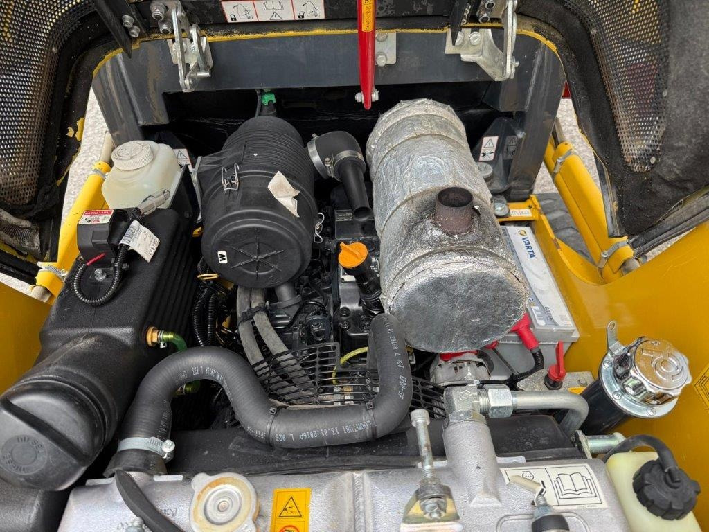 Skid steer loader Komatsu SK714-5 (4026): picture 9 Skid steer loader Komatsu SK714-5 (4026): picture 9