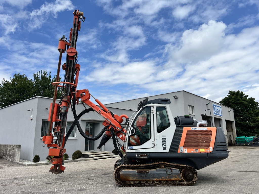 Sandvik DI 200 (111633) - Drilling rig: picture 1 Sandvik DI 200 (111633) - Drilling rig: picture 1