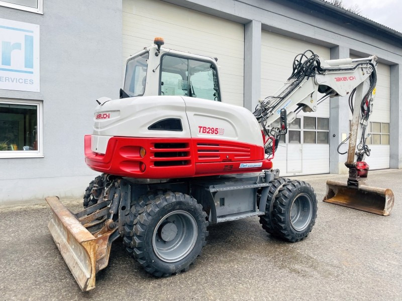 Takeuchi TB295W (3724) - Wheel excavator: picture 3 Takeuchi TB295W (3724) - Wheel excavator: picture 3