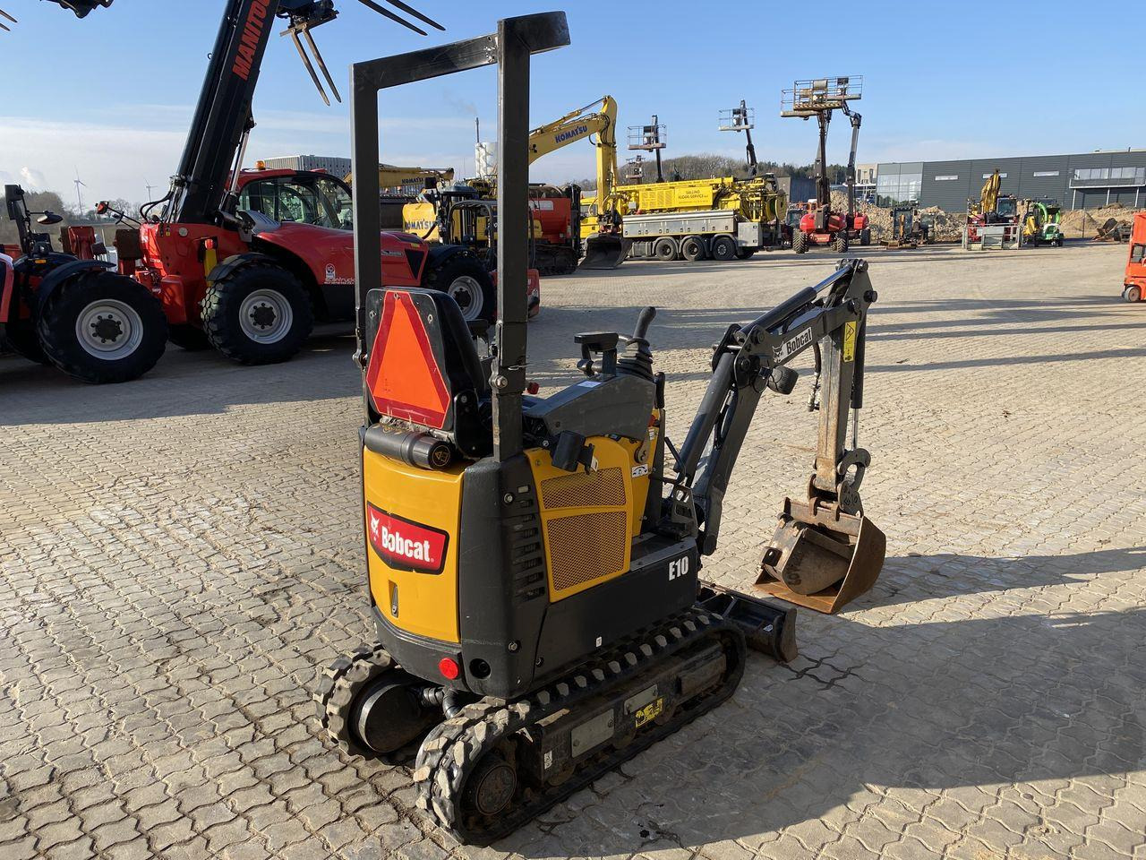 Bobcat E10 - Mini excavator: picture 4 Bobcat E10 - Mini excavator: picture 4