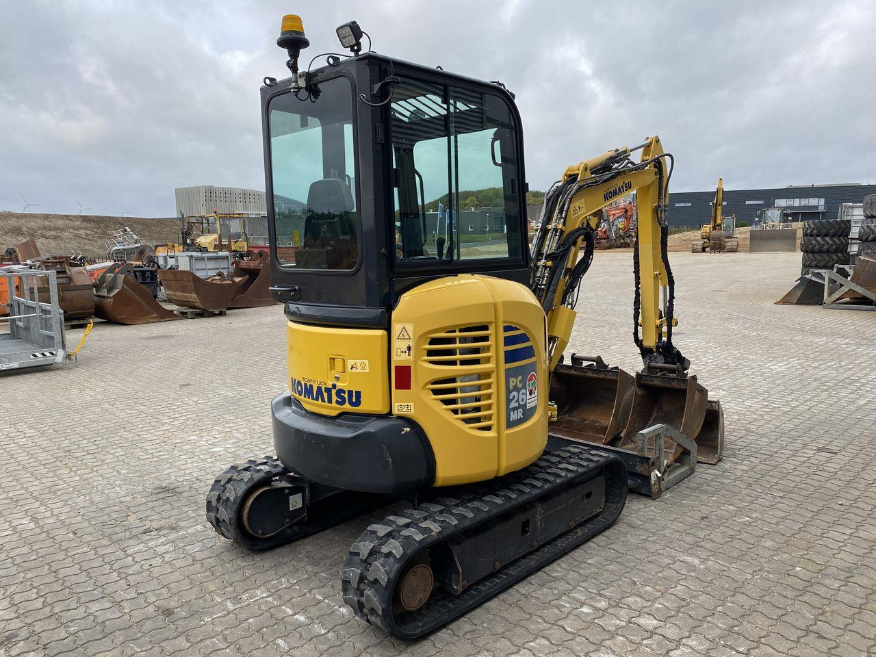 Komatsu PC26MR-3 - Mini excavator: picture 4 Komatsu PC26MR-3 - Mini excavator: picture 4
