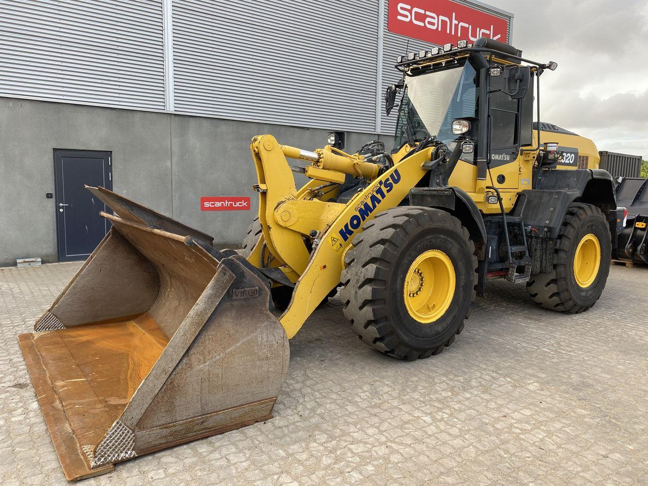 Komatsu WA320-8 - Wheel loader: picture 1 Komatsu WA320-8 - Wheel loader: picture 1
