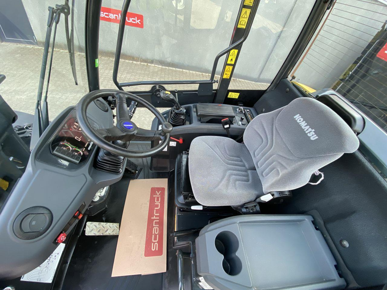 Komatsu WA70M-8EO - Compact loader: picture 3 Komatsu WA70M-8EO - Compact loader: picture 3