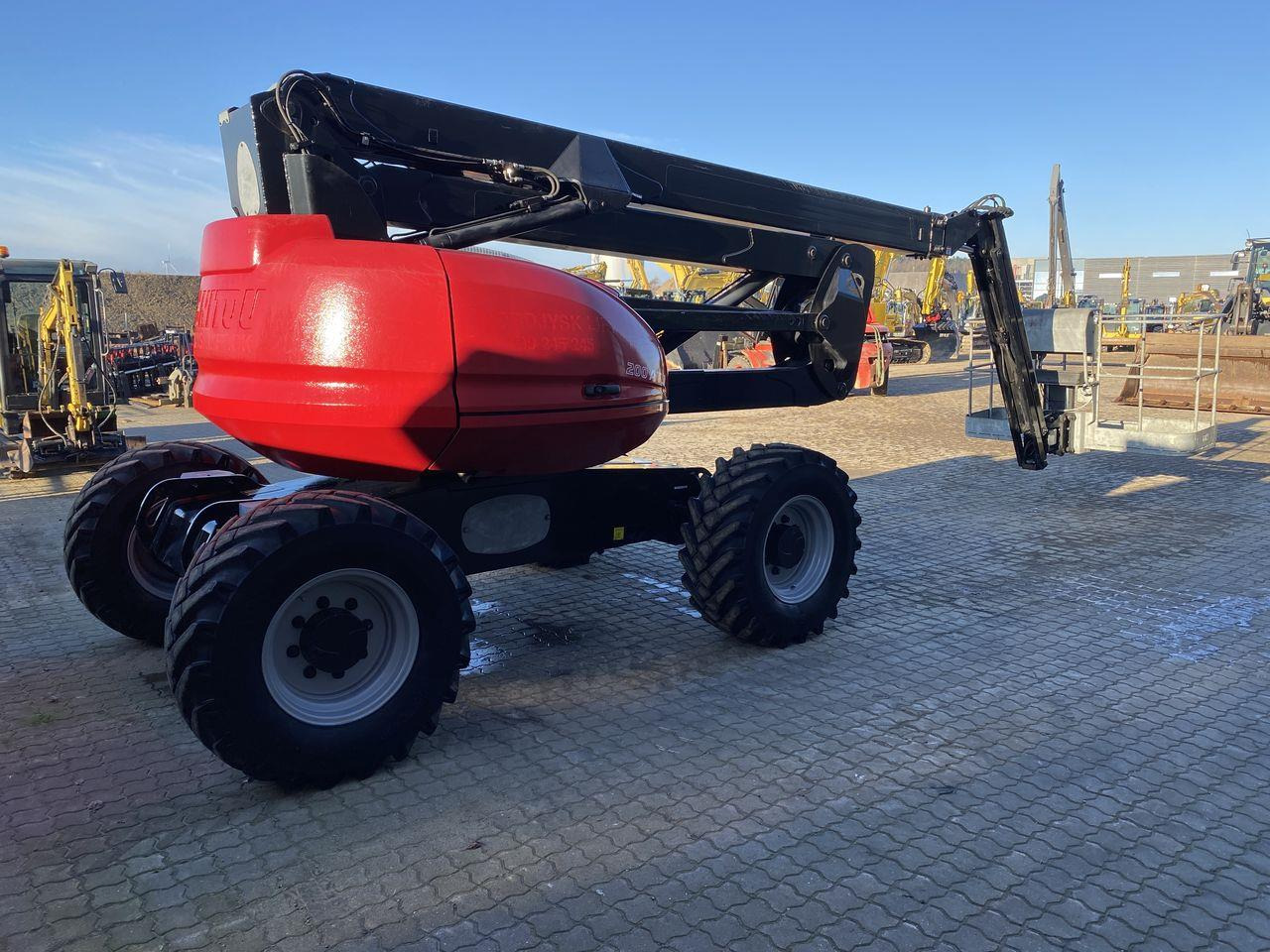 Manitou 200ATJ RC - Articulated boom: picture 4 Manitou 200ATJ RC - Articulated boom: picture 4
