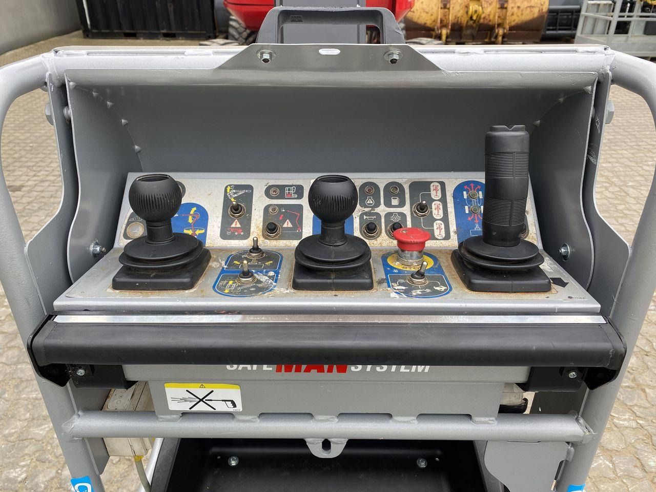 Manitou 200ATJ RC - Articulated boom: picture 3 Manitou 200ATJ RC - Articulated boom: picture 3