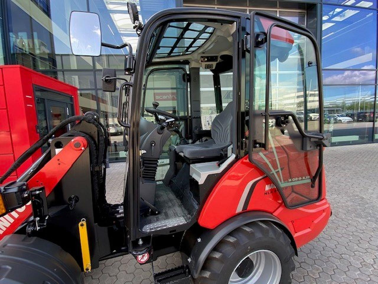 Manitou MLA 4-50H CAB ST5 - Wheel loader: picture 5 Manitou MLA 4-50H CAB ST5 - Wheel loader: picture 5