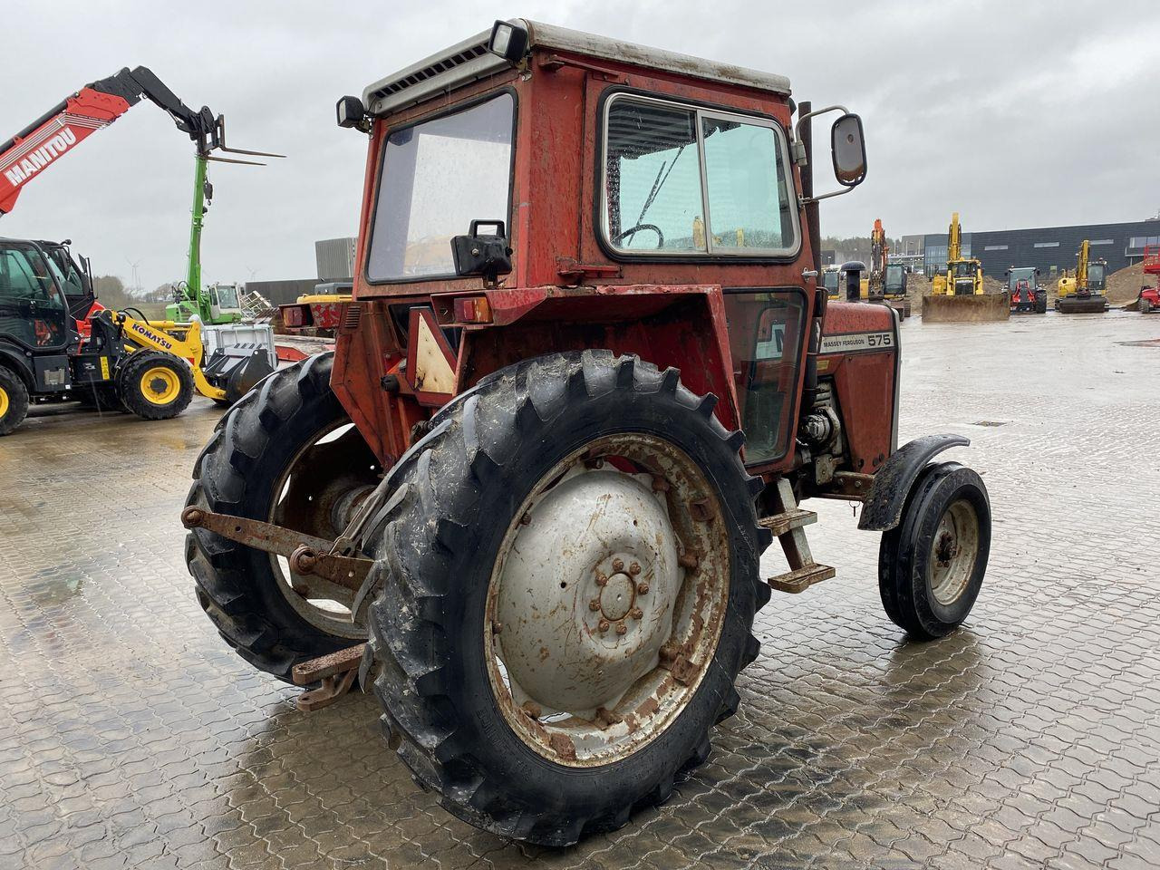 Massey Fergusson 575 - Farm tractor: picture 4 Massey Fergusson 575 - Farm tractor: picture 4