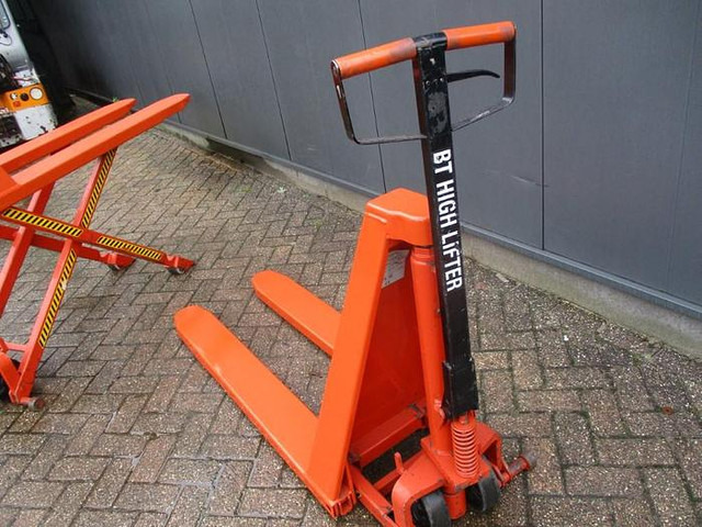 BT HL 1000 - Stacker: picture 4 BT HL 1000 - Stacker: picture 4
