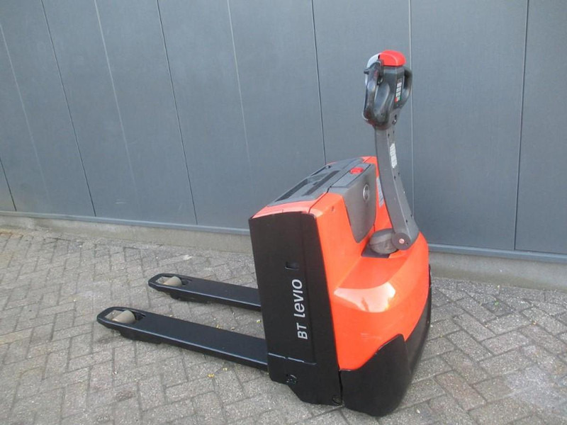 BT LWE 160 - Pallet truck: picture 3 BT LWE 160 - Pallet truck: picture 3