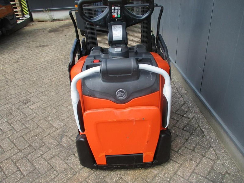 BT SPE 200L - Stacker: picture 4 BT SPE 200L - Stacker: picture 4