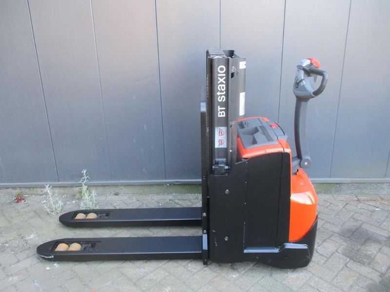 BT SWE 200D - Stacker: picture 1 BT SWE 200D - Stacker: picture 1