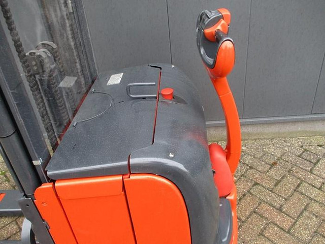 Linde L16 - Stacker: picture 4 Linde L16 - Stacker: picture 4