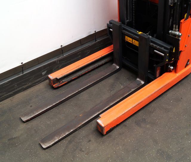 BT RWE120 - Stacker: picture 3 BT RWE120 - Stacker: picture 3