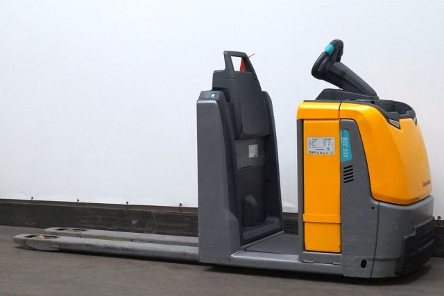 Jungheinrich ECE225 - Order picker: picture 2 Jungheinrich ECE225 - Order picker: picture 2