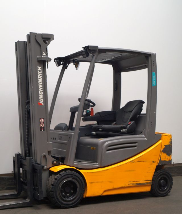 Jungheinrich EFG320 - Electric forklift: picture 1 Jungheinrich EFG320 - Electric forklift: picture 1