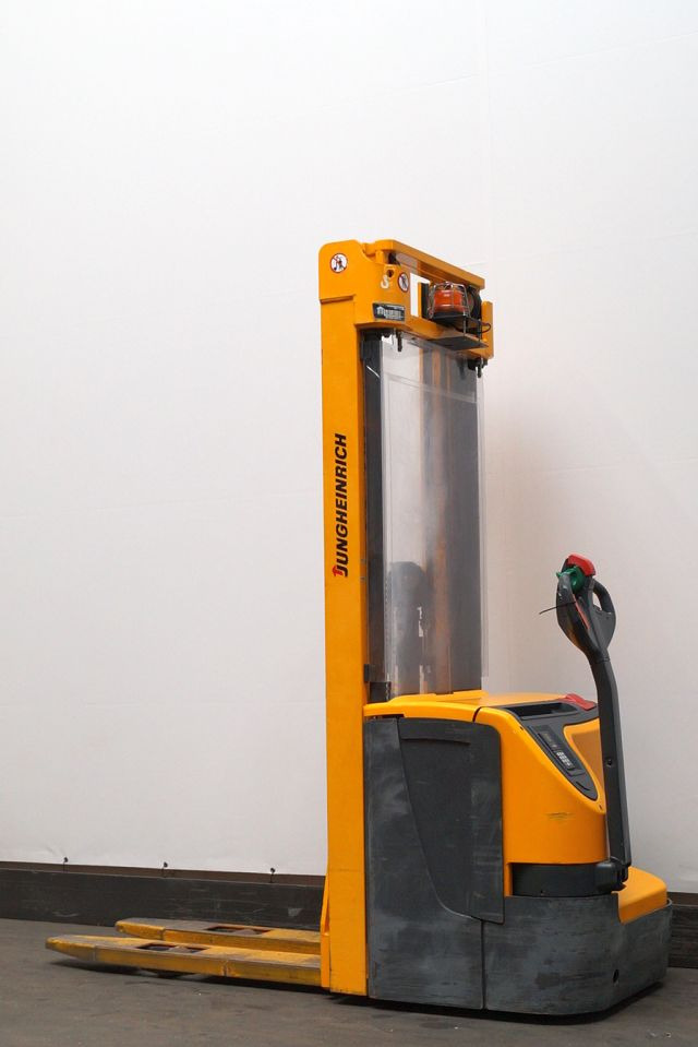 Jungheinrich EJC214 - Stacker: picture 2 Jungheinrich EJC214 - Stacker: picture 2