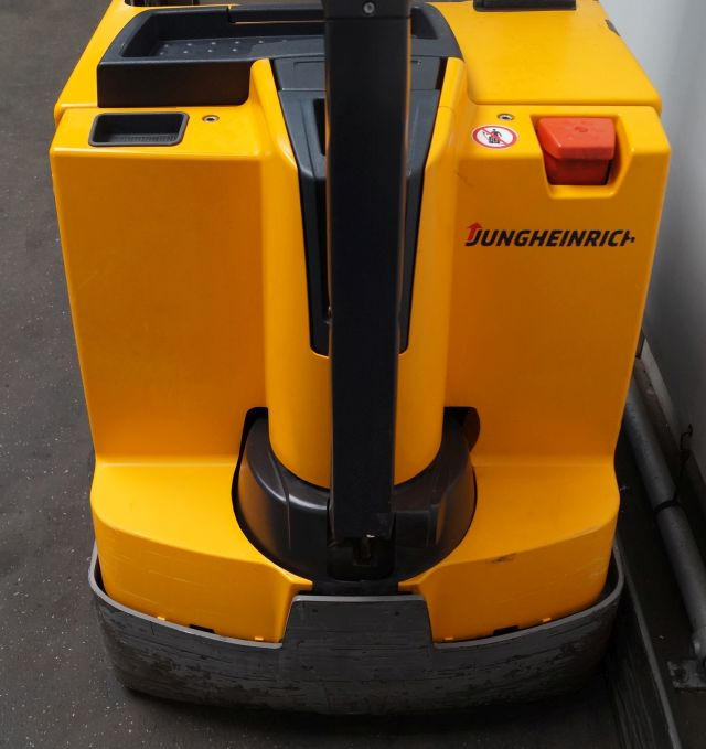 Jungheinrich EJD220 - Stacker: picture 3 Jungheinrich EJD220 - Stacker: picture 3