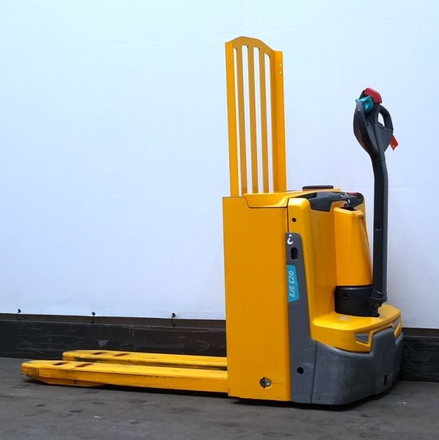 Jungheinrich EJE C20 - Pallet truck: picture 2 Jungheinrich EJE C20 - Pallet truck: picture 2